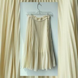 Pleated Midi Skirt | Wilfred